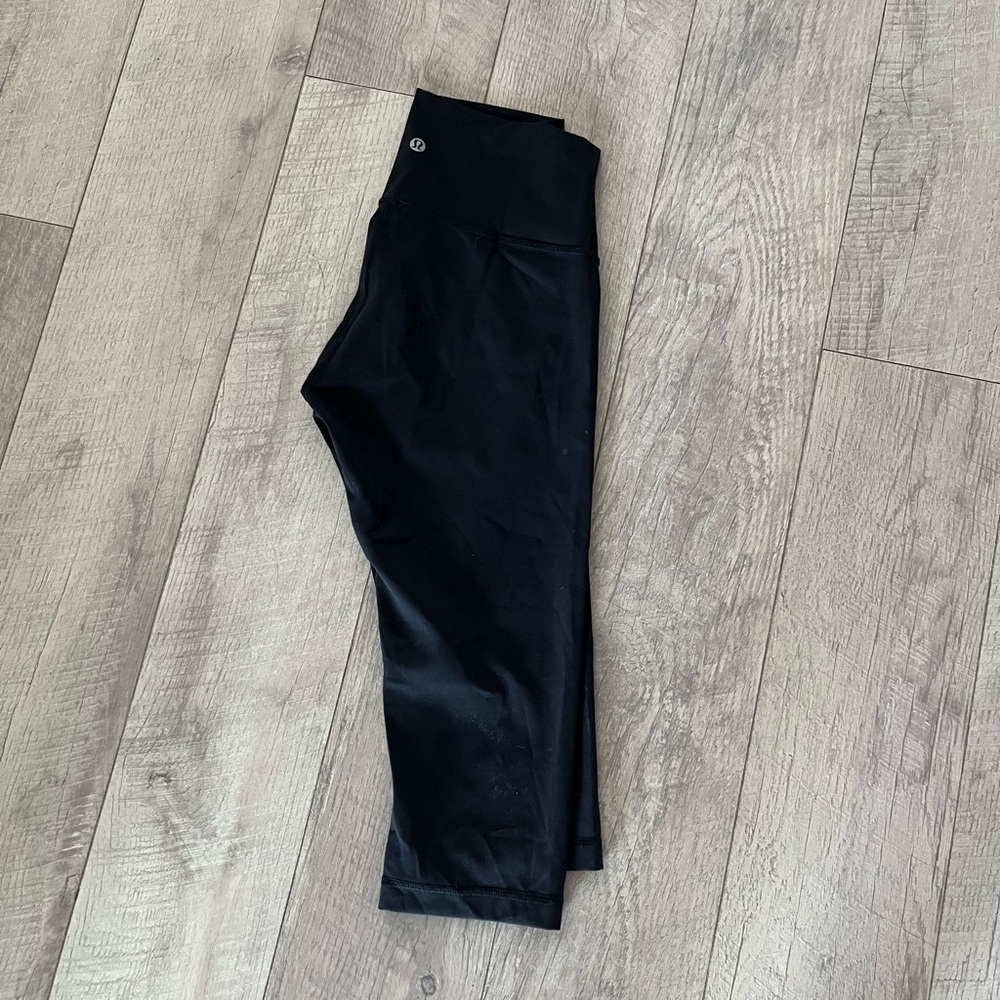 Lululemon Athletica Capri Pants